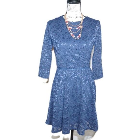 Victoria's Secret Navy Blue Embroidered Floral Dress, Size Small - Picture 6 of 7